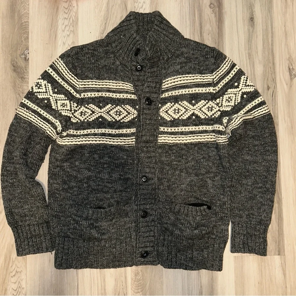 VTG A&E grandpa Charcoal & Cream striped chuncky Cardigan w/ pockets